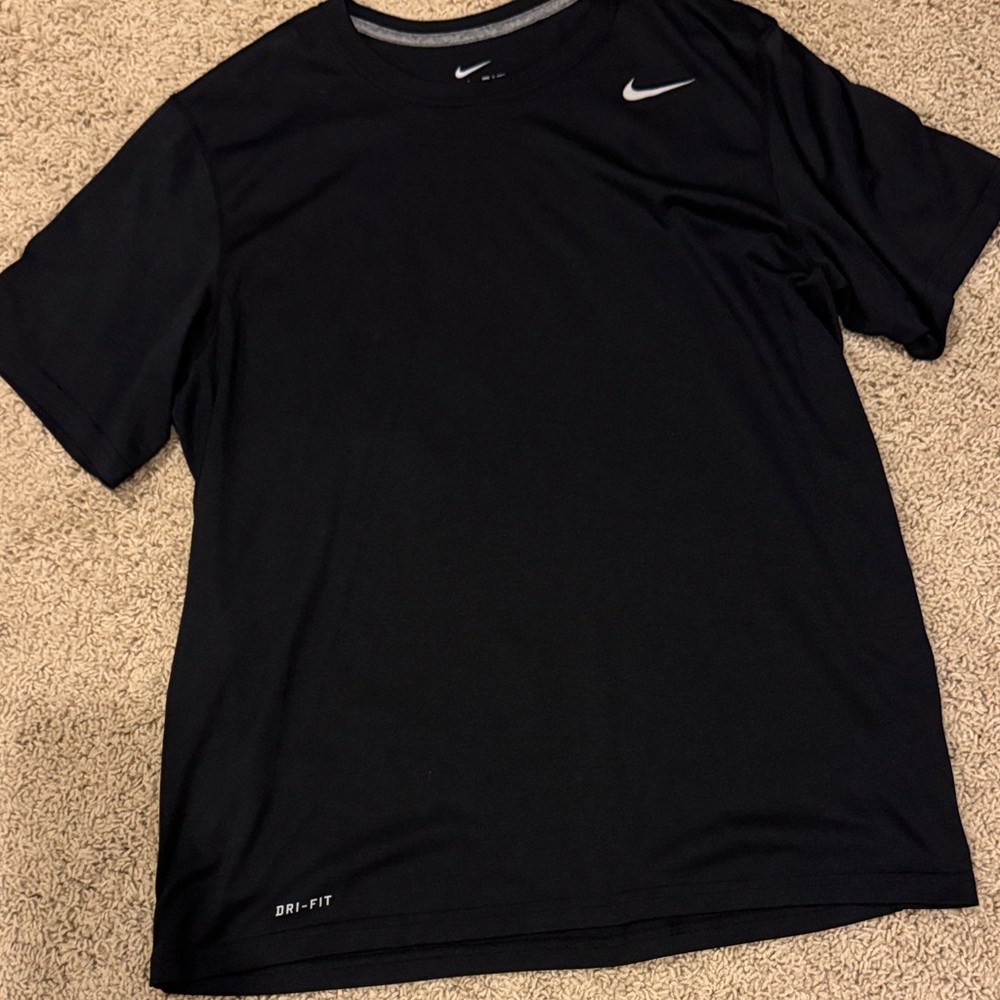 Nike Dri-Fit Men's Black Short Sleeve Tee